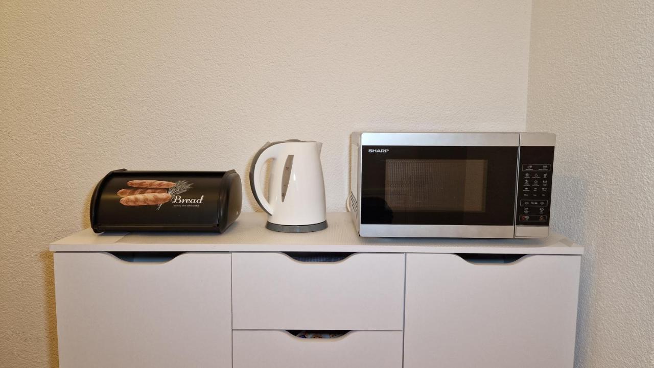 Apartments In Rijeka, Free Parking And Large Terrace, 15Min Drive From The Beach 外观 照片