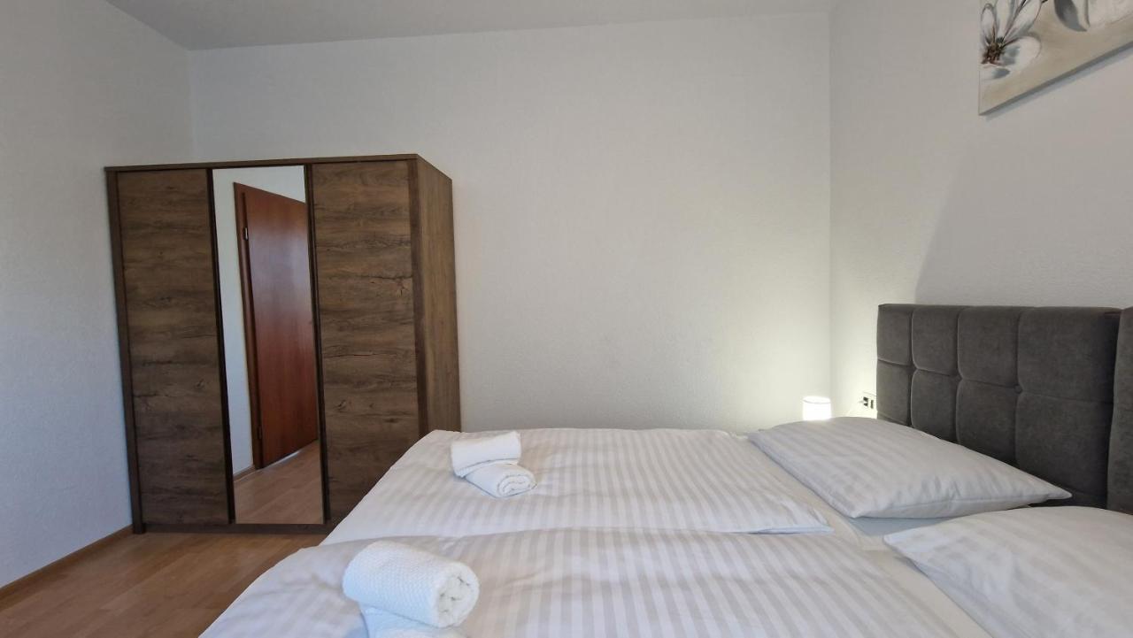 Apartments In Rijeka, Free Parking And Large Terrace, 15Min Drive From The Beach 外观 照片